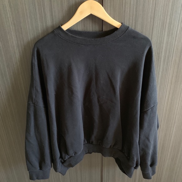 Zara Sweaters - Zara Crewneck sweater